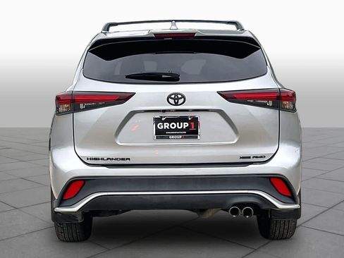 Used 2025 Toyota Highlander XSE AWD/4WD image 5