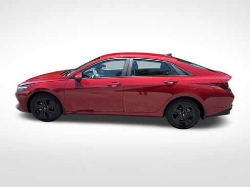 Used 2023 Hyundai Elantra SEL FWD image 8