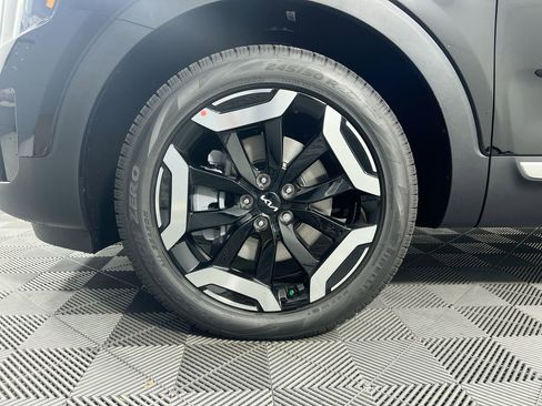 New 2025 Kia Telluride EX w/ EX Captain's Chair Package image 13