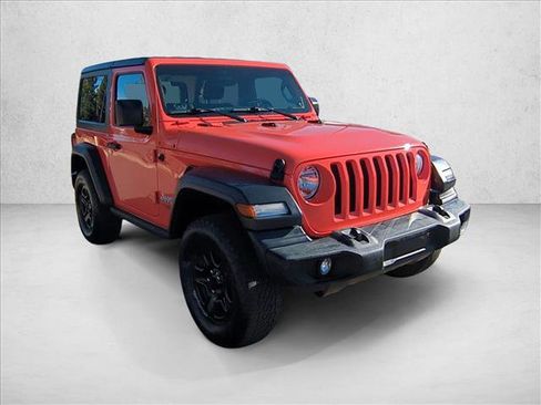 Used 2018 Jeep Wrangler Sport image 3