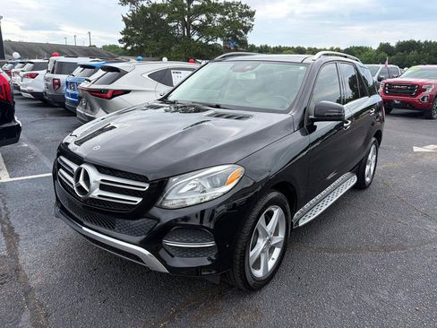 Used 2018 Mercedes-Benz GLE 350 w/ Premium 1 Package image 2