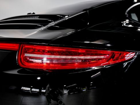 Used 2014 Porsche 911 Carrera 4S image 39
