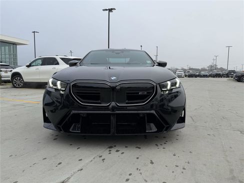 Certified 2025 BMW M5 w/ Carbon Package image 2