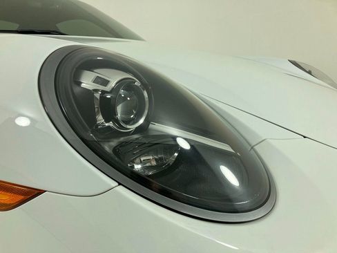 Used 2018 Porsche 911 Carrera S RWD image 32