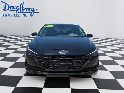 Used 2023 Hyundai Elantra SEL w/ Convenience Package FWD image 8
