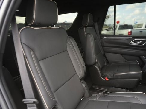 Used 2021 GMC Yukon SLT w/ SLT Luxury Plus Package image 17