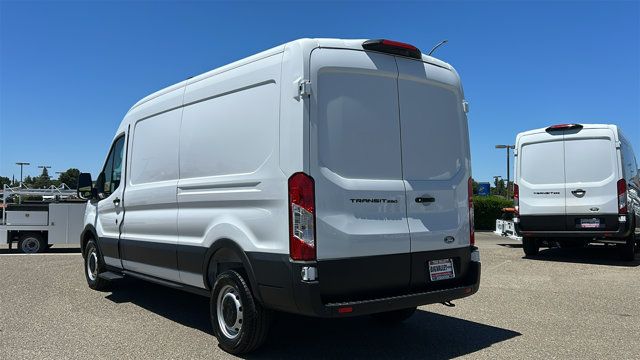 New 2026 Ford Transit 250 148 Medium Roof w/ Load Area Protection Package RWD image 5