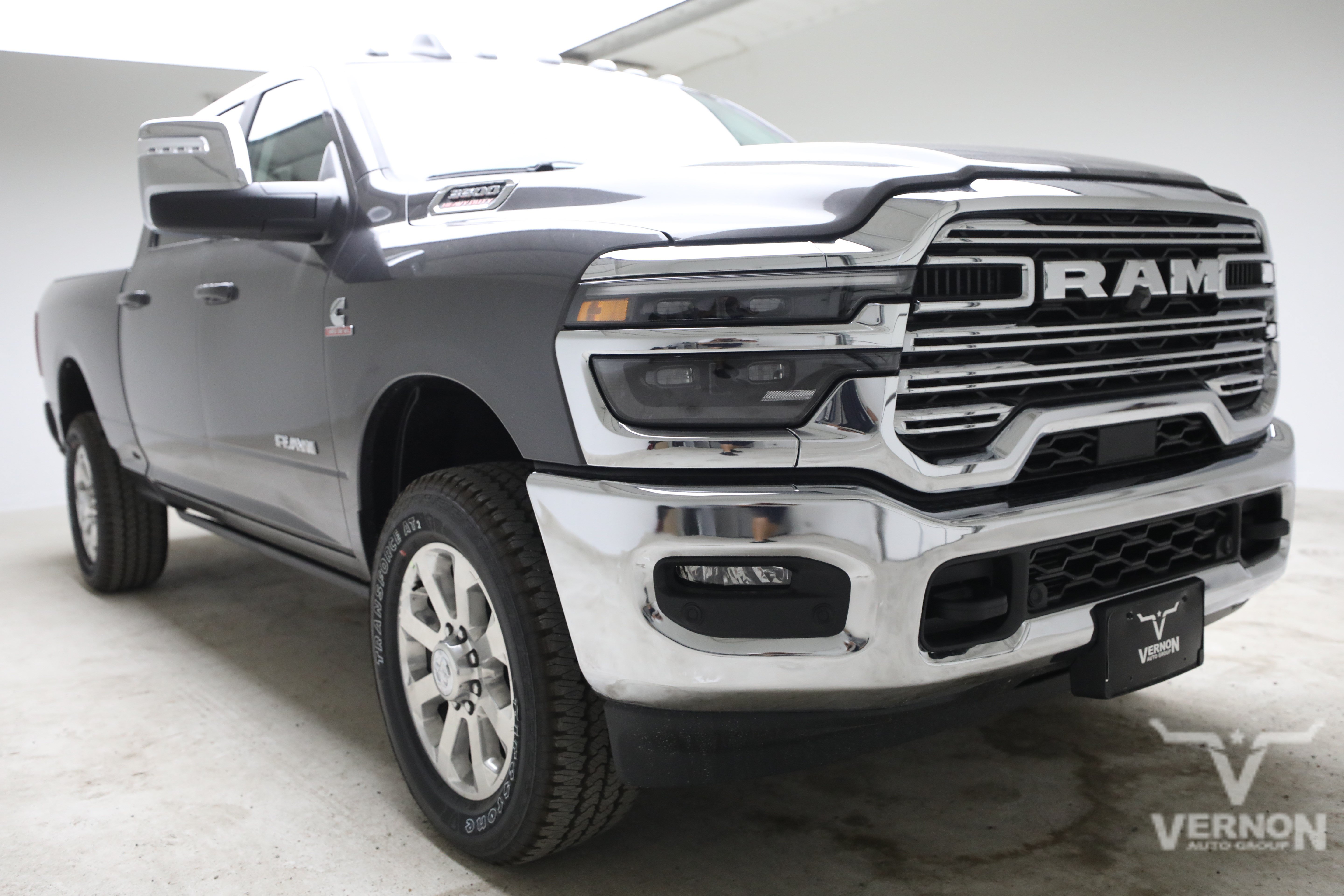New 2026 RAM 3500 Laramie AWD/4WD image 7