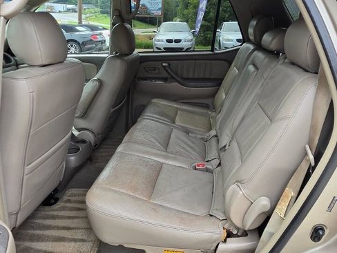 Used 2007 Toyota Sequoia Limited RWD image 9