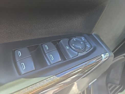 Used 2019 Chevrolet Silverado 1500 RST w/ All-Star Edition AWD/4WD image 9