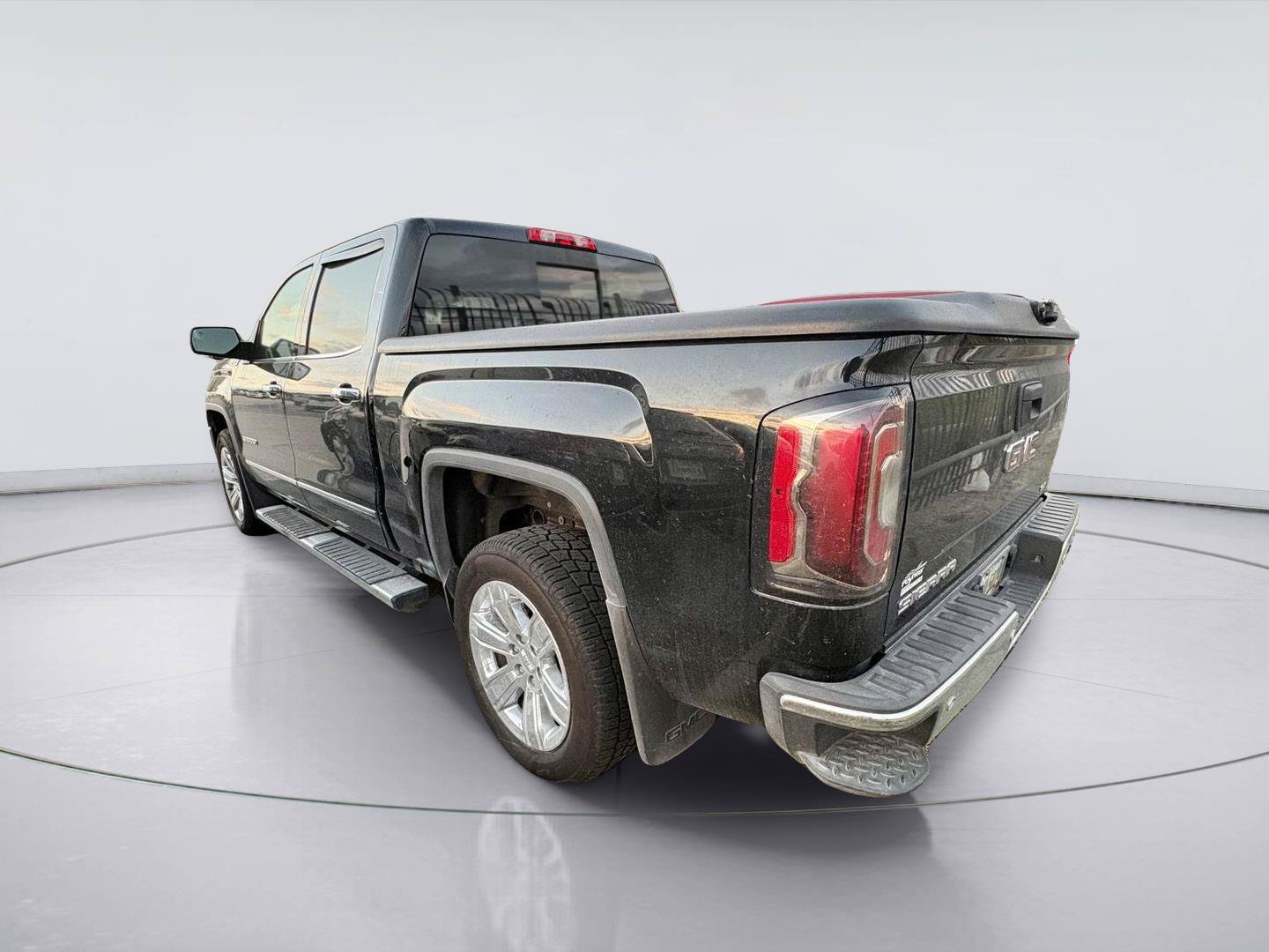 Used 2018 GMC Sierra 1500 SLT AWD/4WD image 5