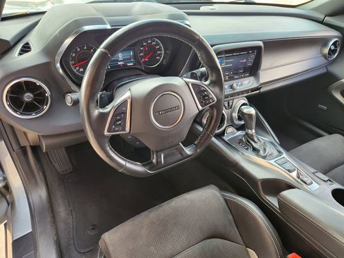 Used 2023 Chevrolet Camaro LT w/ Technology Package RWD image 27