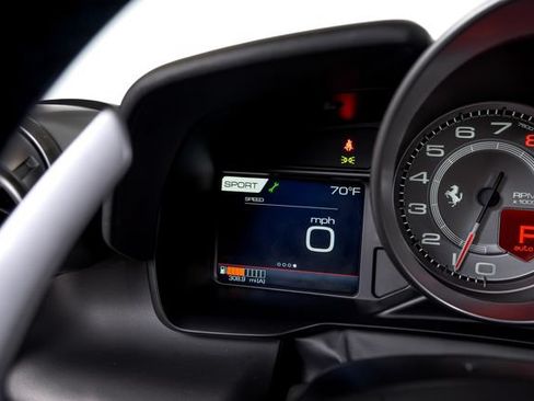 Certified 2022 Ferrari F8 Tributo RWD image 36