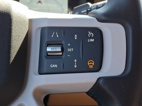 Used 2026 Land Rover Defender 110 X-Dynamic SE AWD/4WD image 20