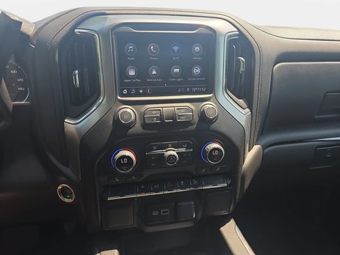 Used 2022 Chevrolet Silverado 1500 RST AWD/4WD image 19