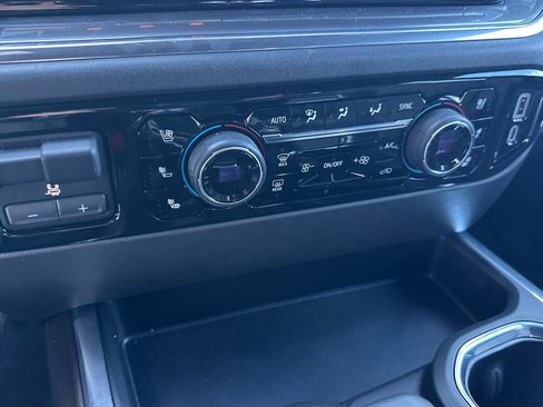 Used 2024 Chevrolet Silverado 1500 High Country w/ Technology Package image 28