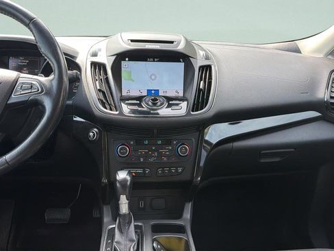 Used 2017 Ford Escape Titanium w/ Equipment Group 301A AWD/4WD image 13
