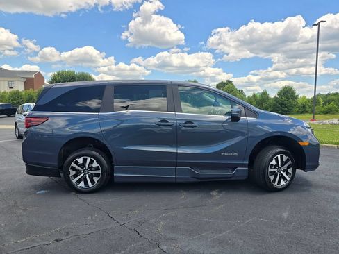 Used 2026 Honda Odyssey EX-L image 9