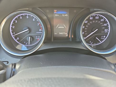 Used 2020 Toyota Camry SE image 20