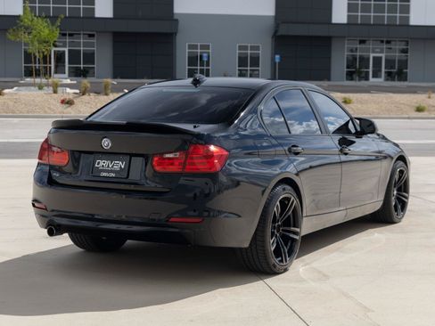 Used 2015 BMW 320i xDrive Sedan AWD/4WD image 10