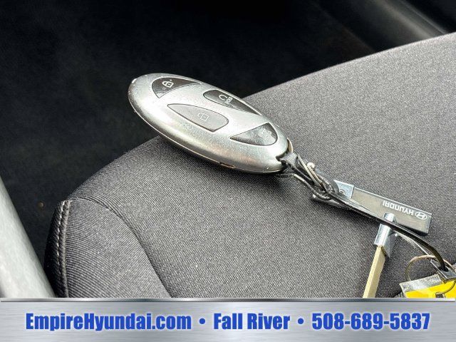 Used 2025 Hyundai Sonata SE FWD image 24