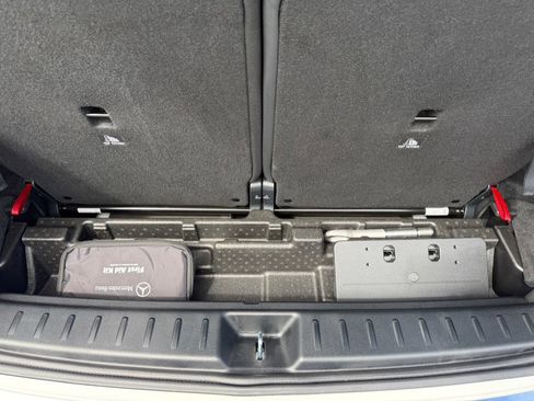 Used 2023 Mercedes-Benz EQB 300 4MATIC image 52