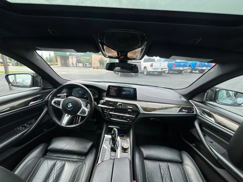 Used 2020 BMW M550i xDrive w/ Executive Package AWD/4WD image 31