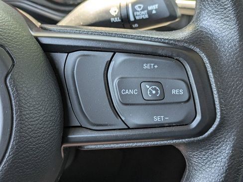 Used 2024 Jeep Gladiator Sport AWD/4WD image 14