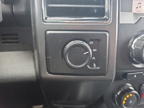 Used 2018 Ford F150 XLT w/ Equipment Group 302A Luxury image 34