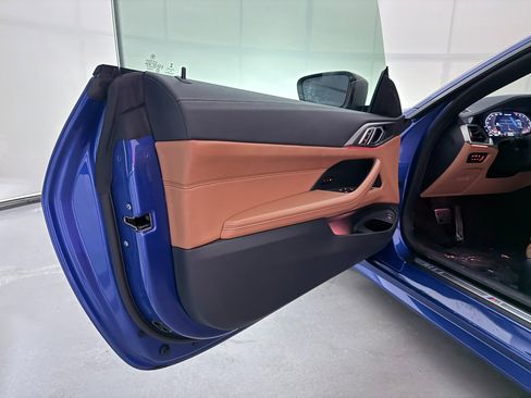 Used 2021 BMW 440i xDrive Coupe w/ Premium Package image 17