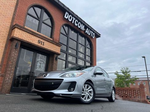 Used 2012 MAZDA MAZDA3 i Grand Touring FWD image 3