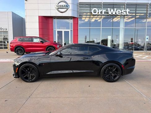 Used 2023 Chevrolet Camaro LT w/ Redline Edition RWD image 2