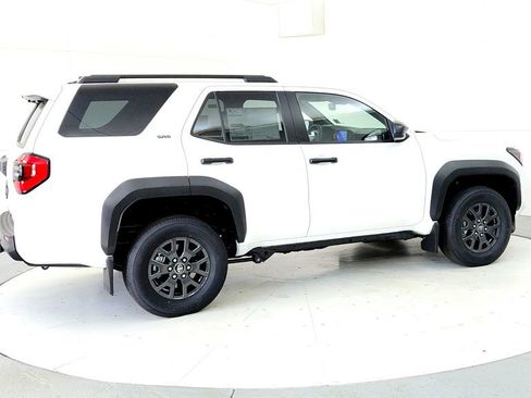 New 2026 Toyota 4Runner SR5 RWD image 6