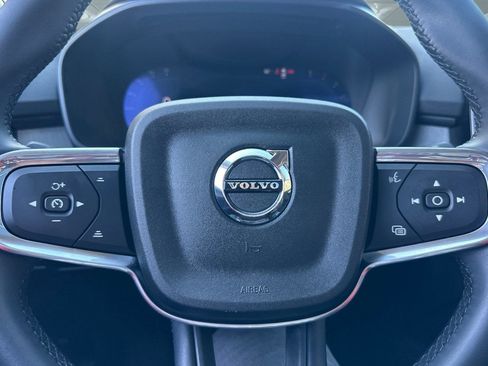 Used 2025 Volvo XC40 B5 Ultra w/ Climate Package image 16