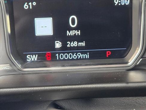 Used 2021 GMC Yukon XL AT4 w/ AT4 Premium Plus Package image 11