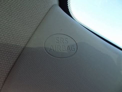 Used 2023 Toyota RAV4 XLE image 22