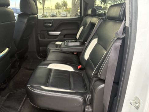 Used 2017 Chevrolet Silverado 1500 LT AWD/4WD image 9