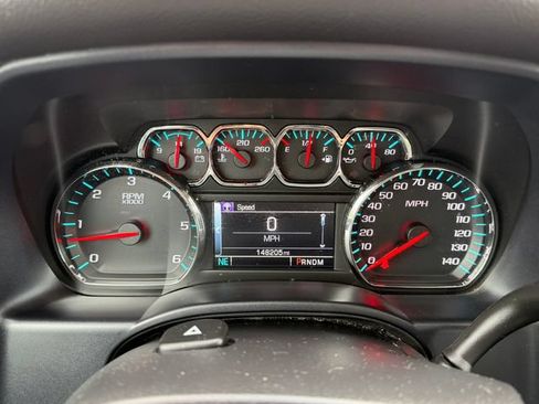 Used 2015 Chevrolet Silverado 1500 LT AWD/4WD image 17