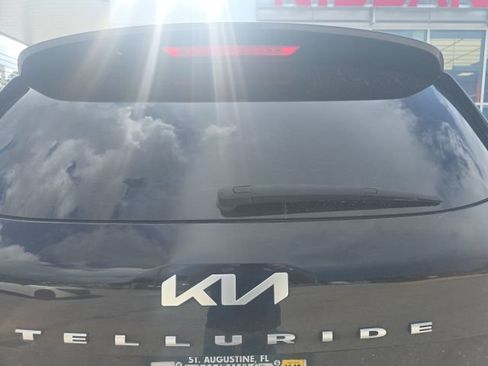 Used 2022 Kia Telluride EX AWD/4WD image 5