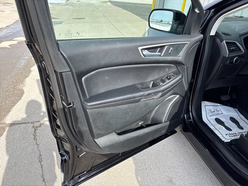 Used 2024 Ford Edge SEL w/ Convenience Package AWD/4WD image 11