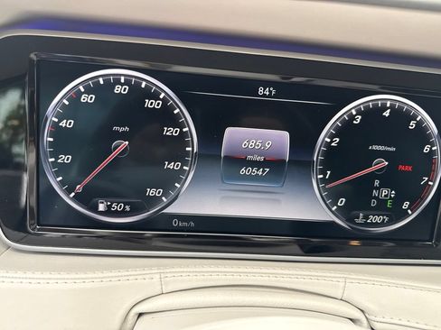 Used 2017 Mercedes-Benz S 550 Sedan image 2
