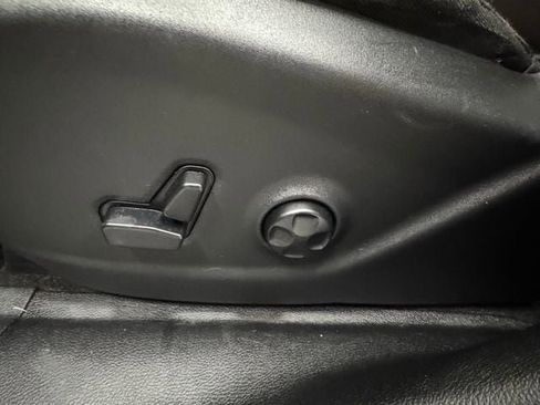 Used 2020 Jeep Cherokee Latitude Plus w/ Cold Weather Group image 51