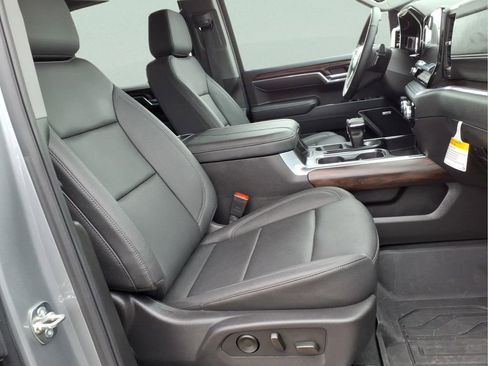 Used 2025 GMC Sierra 1500 SLT RWD image 14