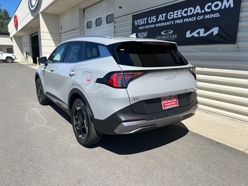 New 2026 Kia Sportage EX image 5