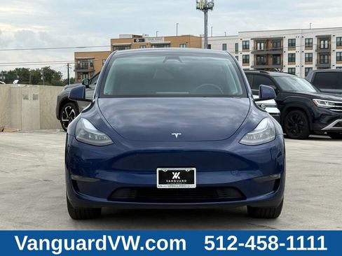 Used 2024 Tesla Model Y Long Range AWD/4WD image 3