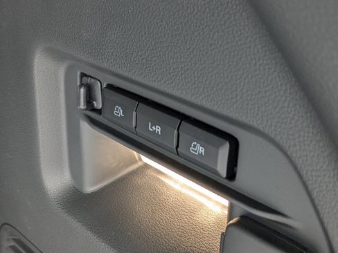 New 2026 Ford Explorer Platinum image 15