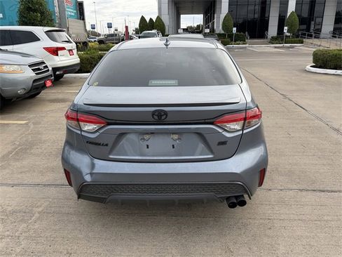Used 2022 Toyota Corolla SE image 6