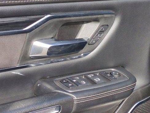 Used 2024 RAM 1500 Laramie image 13