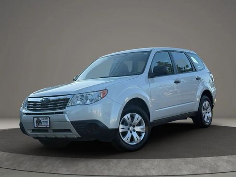 Used 2010 Subaru Forester 2.5X AWD/4WD image 6