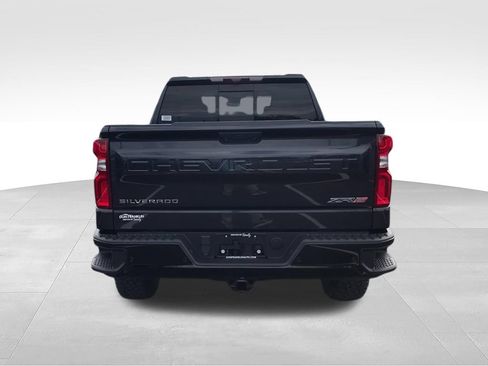 Used 2023 Chevrolet Silverado 1500 ZR2 w/ Technology Package AWD/4WD image 7